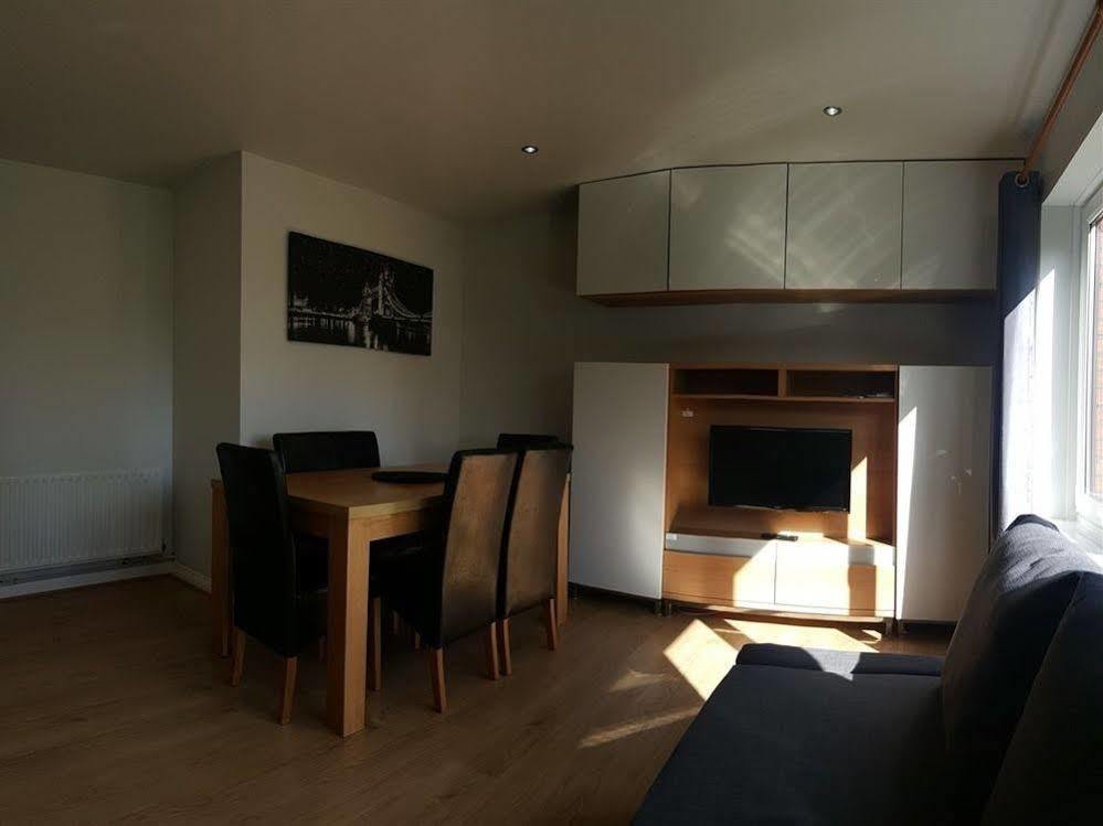 Stranmillis Court Apartment Belfast Exterior photo